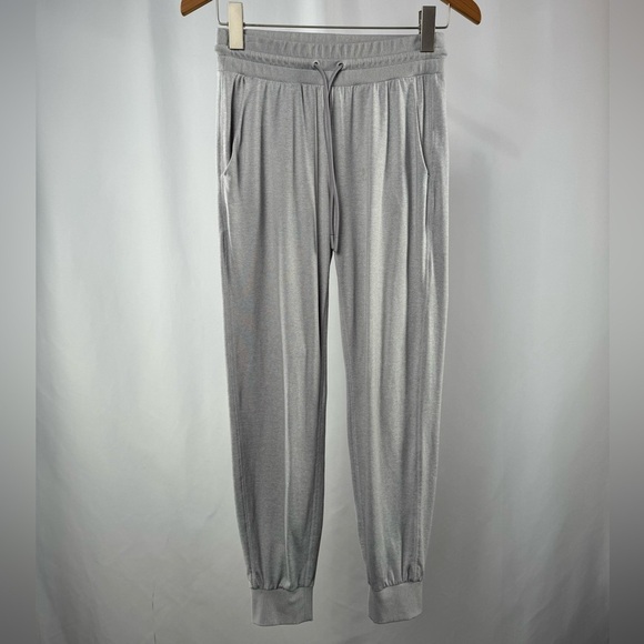 Athleta Uptempo Jogger in Light Grey Size Extra Small - Picture 2 of 8